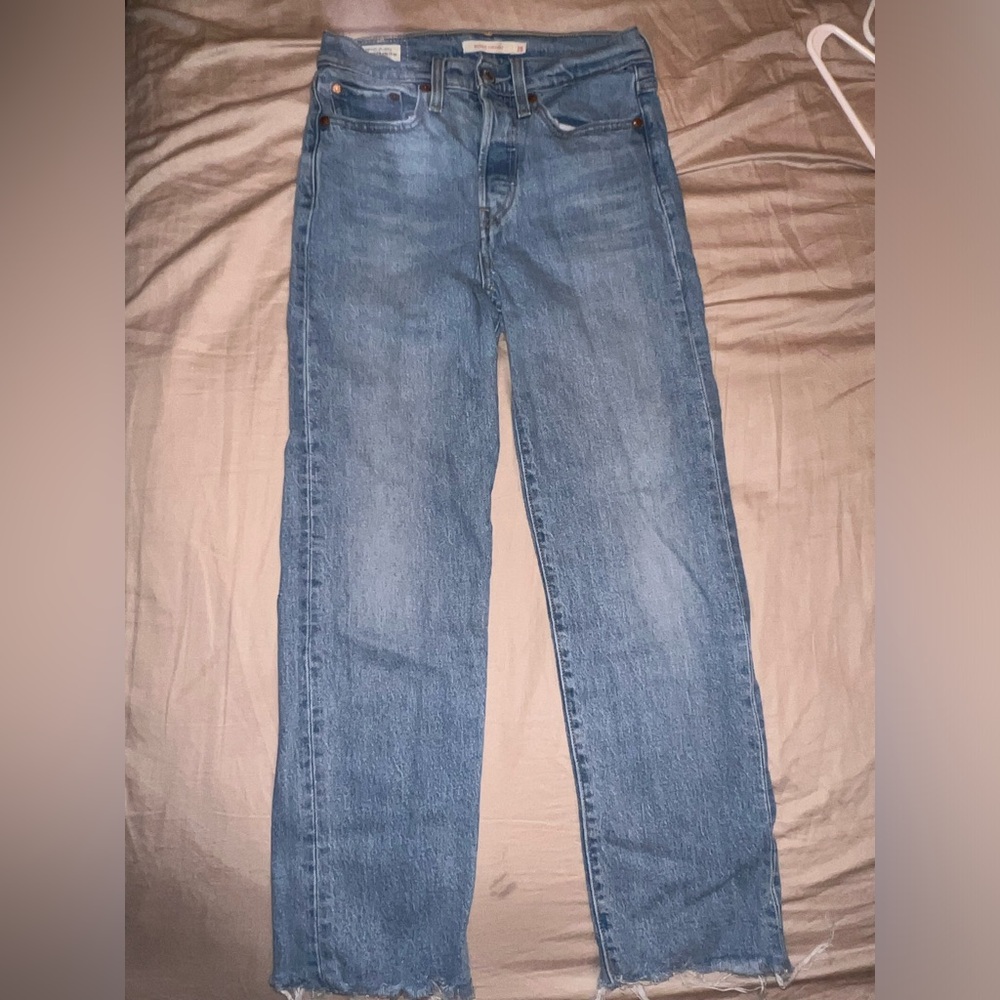 Wedgie Fit Straight Leg Jeans